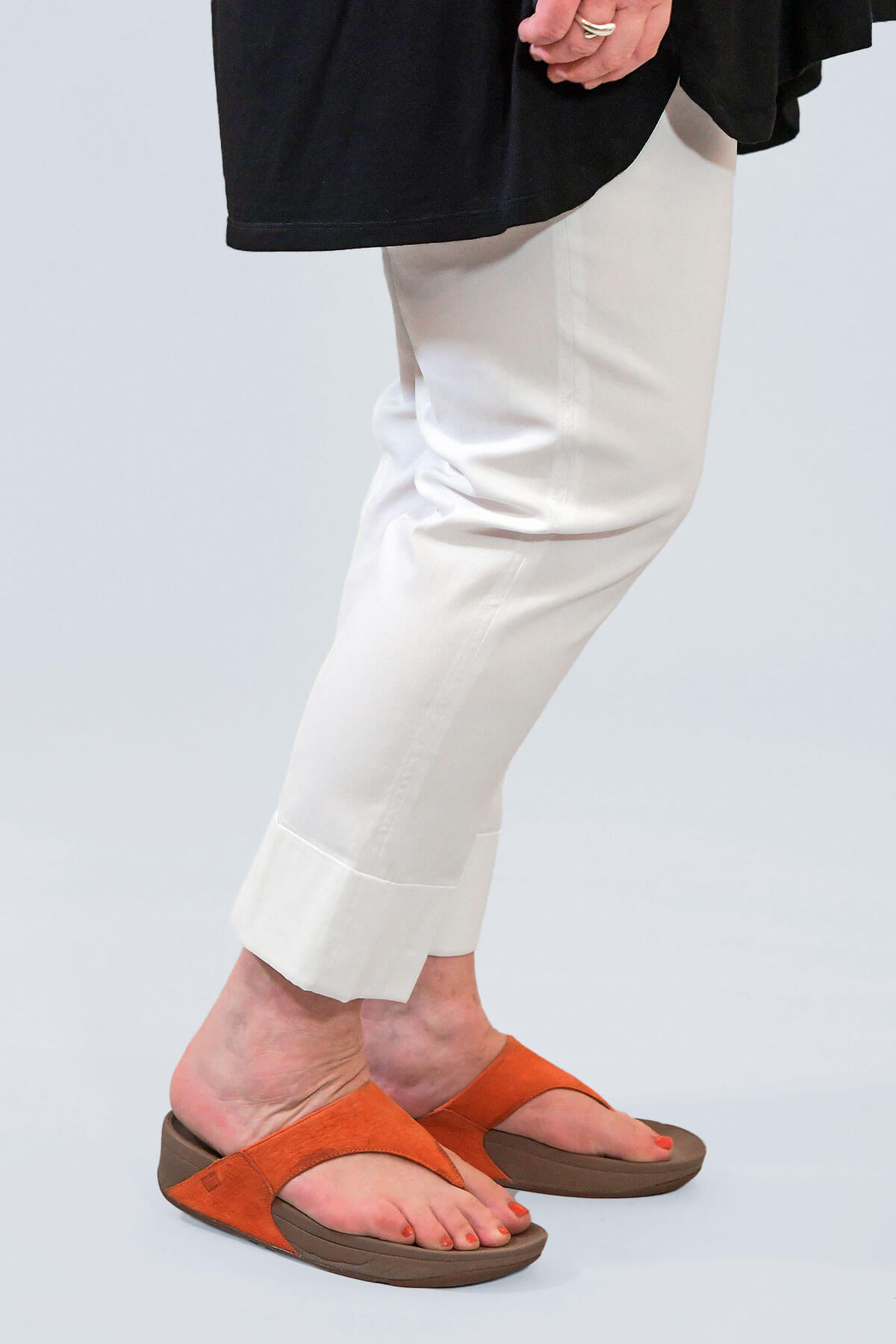 Robell Bella turn up crops - white