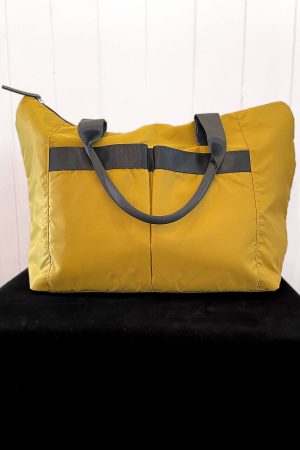 This is a photo of a Masai Clothing Rhiana padded bag