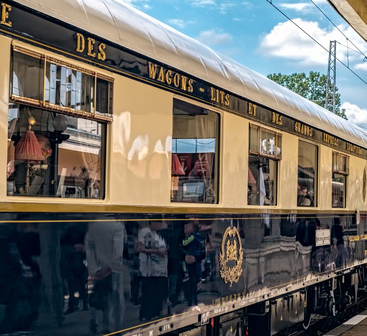 The dining carriage of a luxury old style train