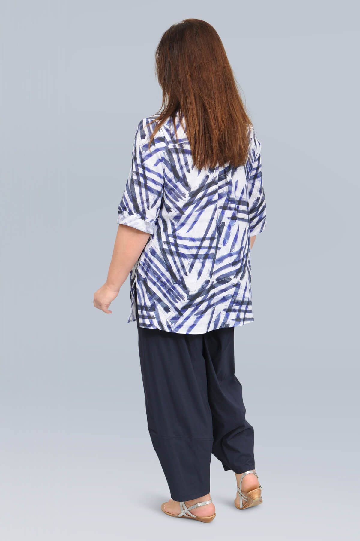 doris streich criss cross linen tunic - blue/white