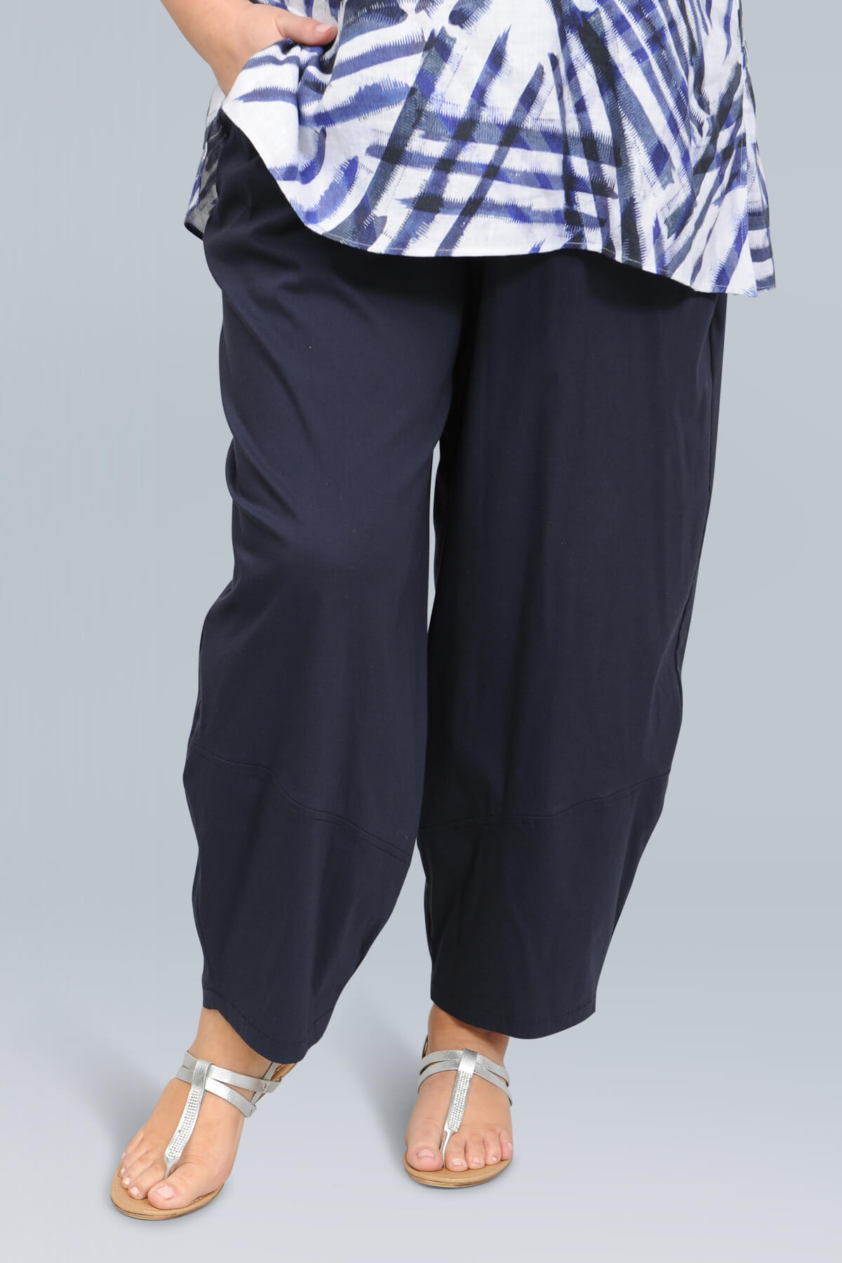 K J Brand barrel leg trousers - black