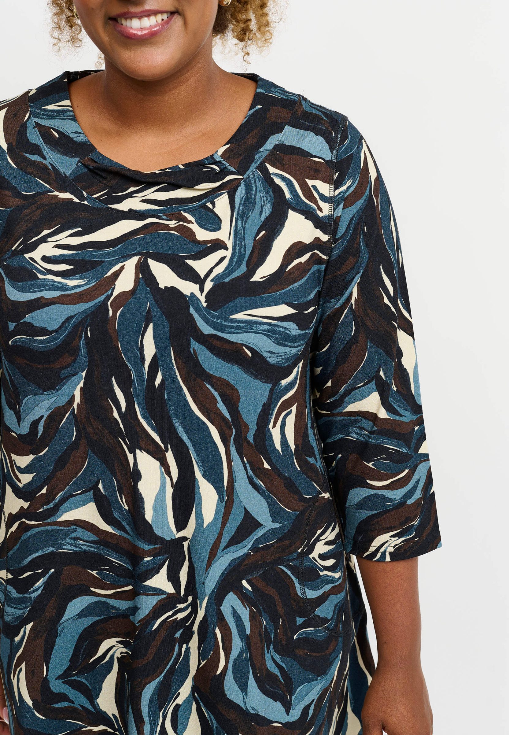 Pont Neuf Jola Tea - abstract swirl