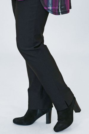 The model in this photo is wearing Robell Marie fleece lined trousers