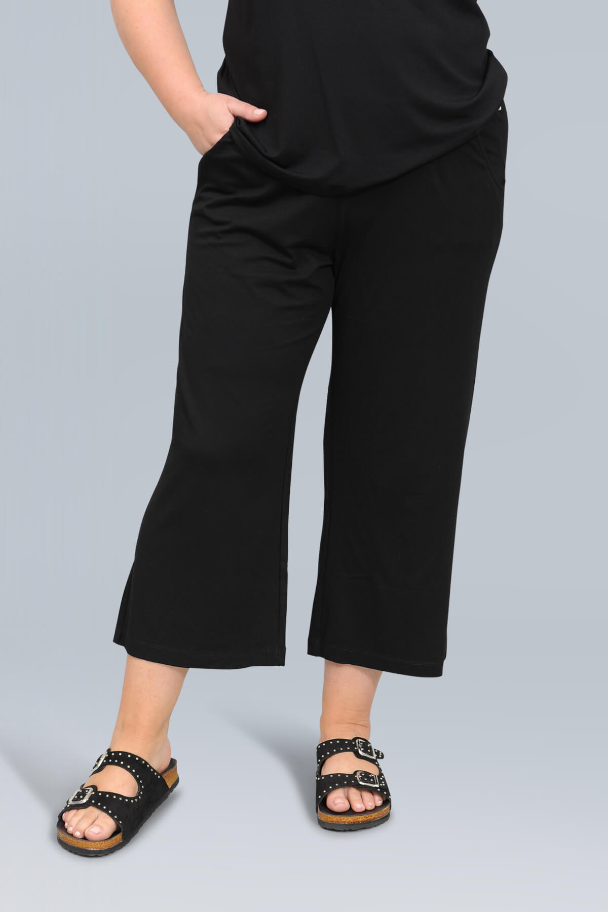 Via Appia wide leg crops - khaki