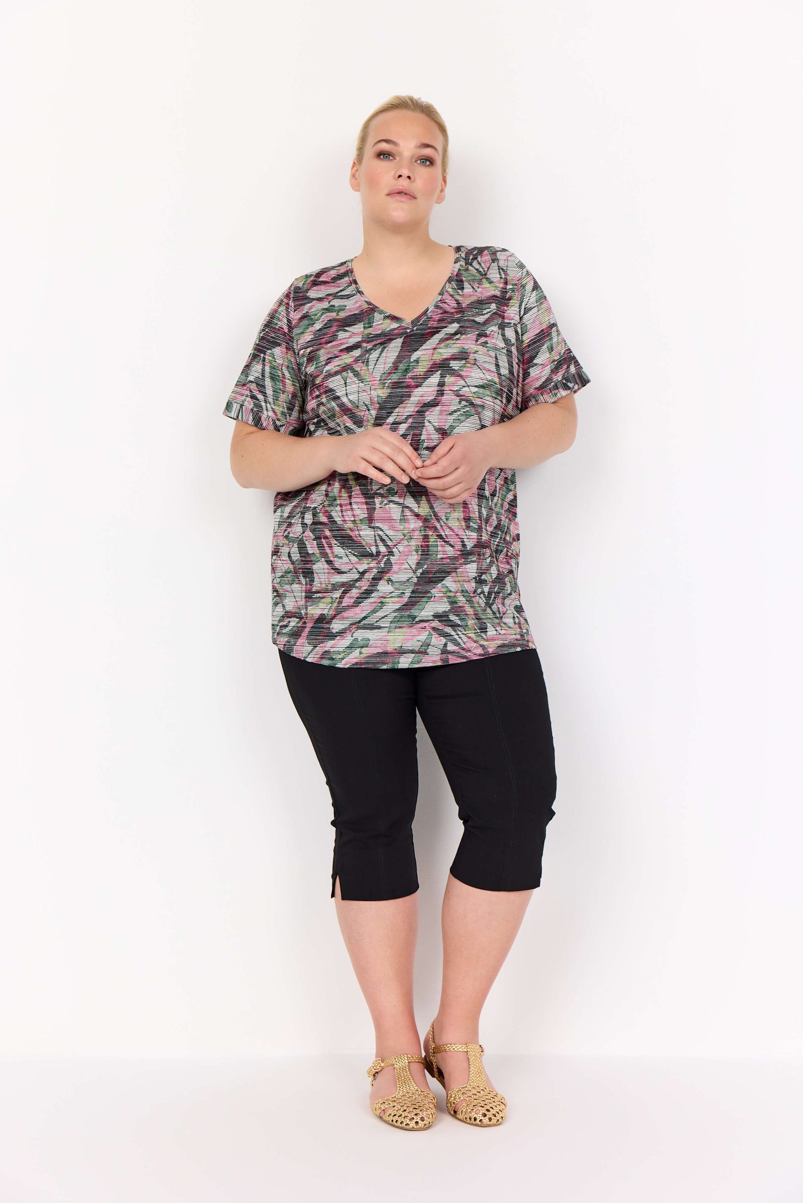 Wasabi Sarina 16 t-shirt